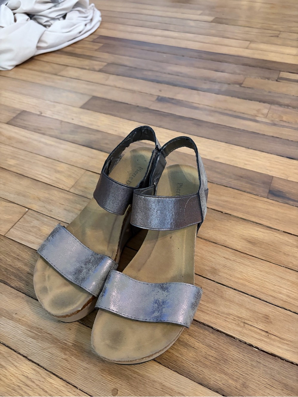 Pierre Dumas Shimmery Silver Open-Toe Wedge Sandals